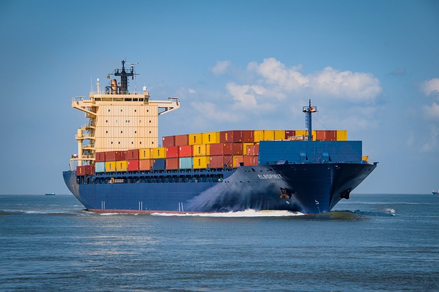 přeprava lodních kontejnerů