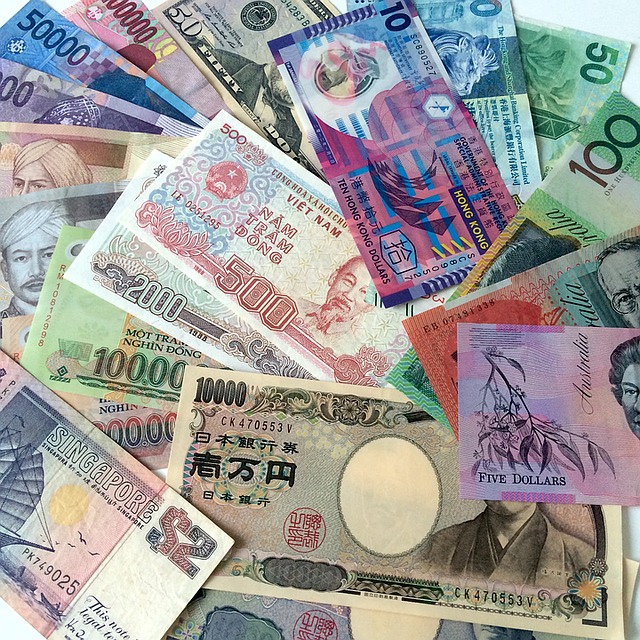asijské peníze, bankovky